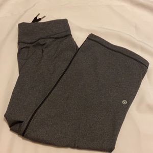 Lululemon cropped athletic pants